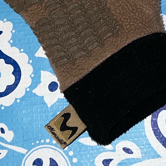 ⭐️Vintage Manzella Textured Fleece Brown Black Gloves - Picture 9 of 10